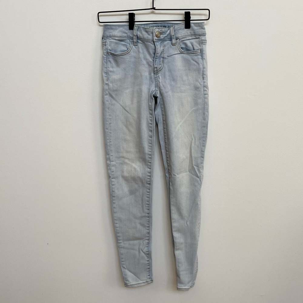 American Eagle Outfitters AEO Women's Super Stretch Light Wash Jeggings‎ Jeans 2